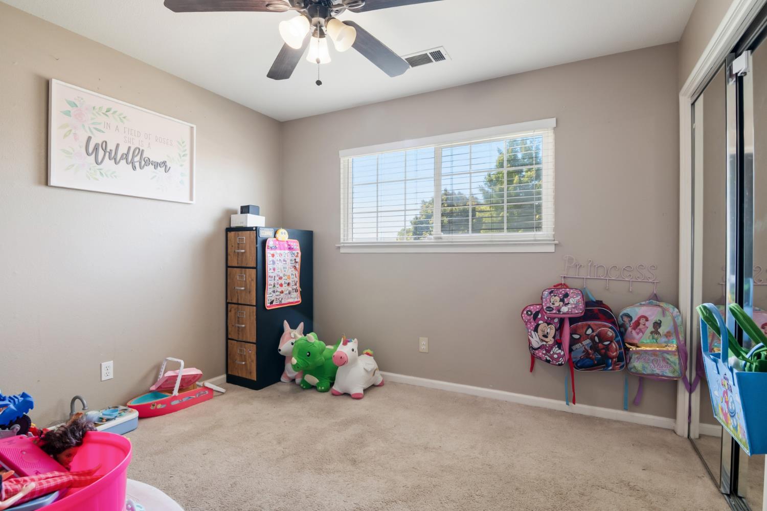 401 Amador Cir, Manteca, CA 95336