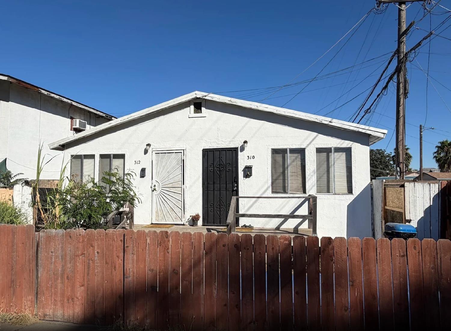 314 J St, Modesto, CA 95351