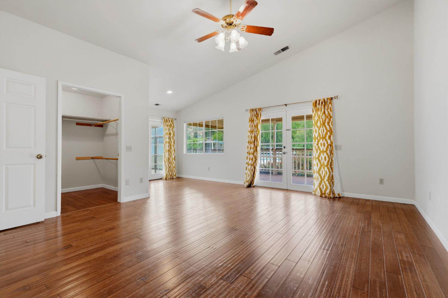 33485 Globe Dr, Springville, CA 93265