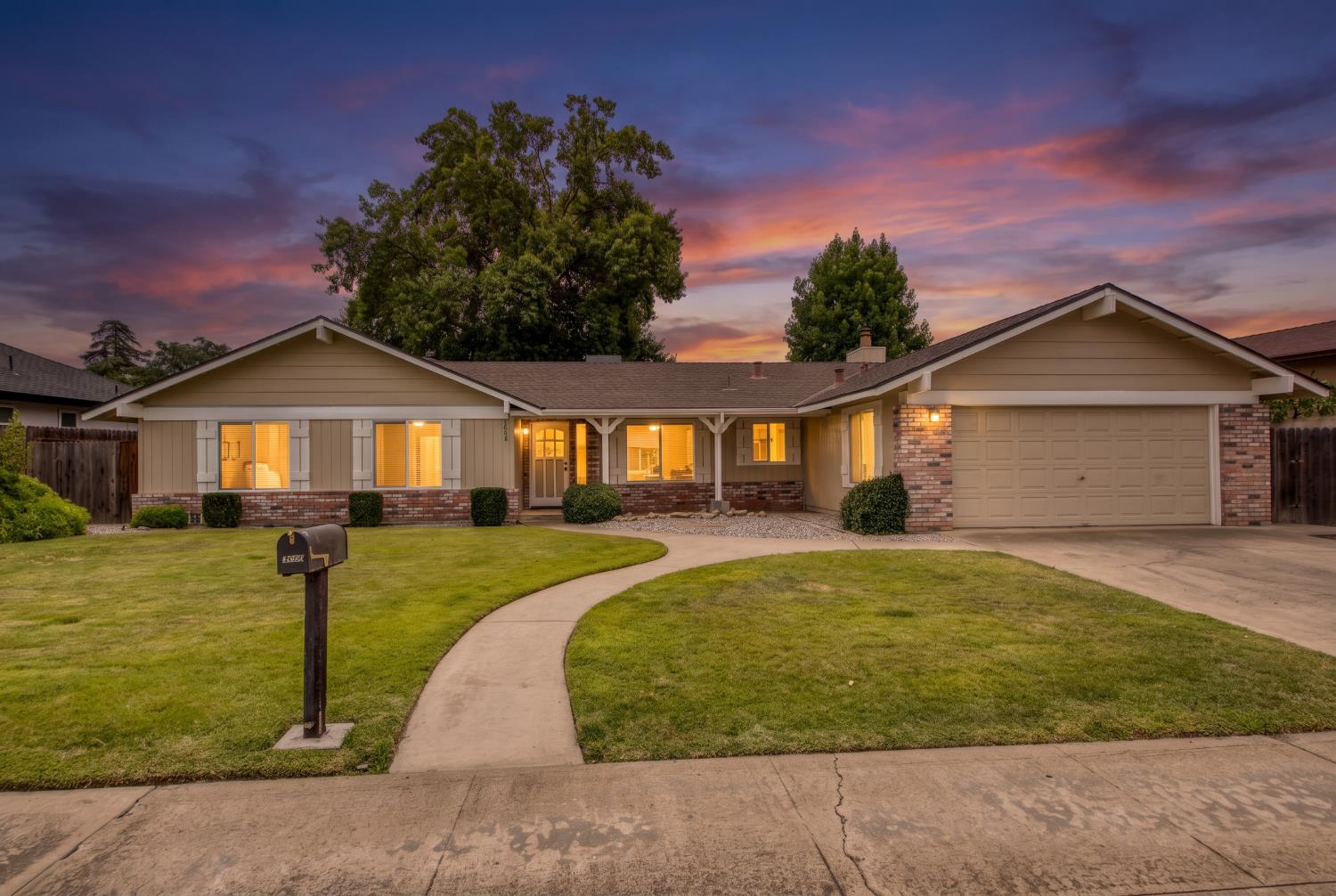 2004 Nadine Ave, Ceres, CA 95351