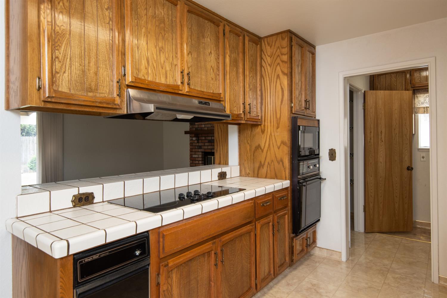 2004 Nadine Ave, Ceres, CA 95351