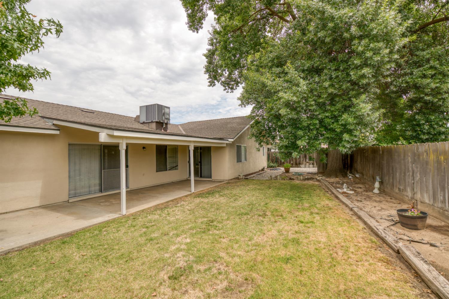 2004 Nadine Ave, Ceres, CA 95351