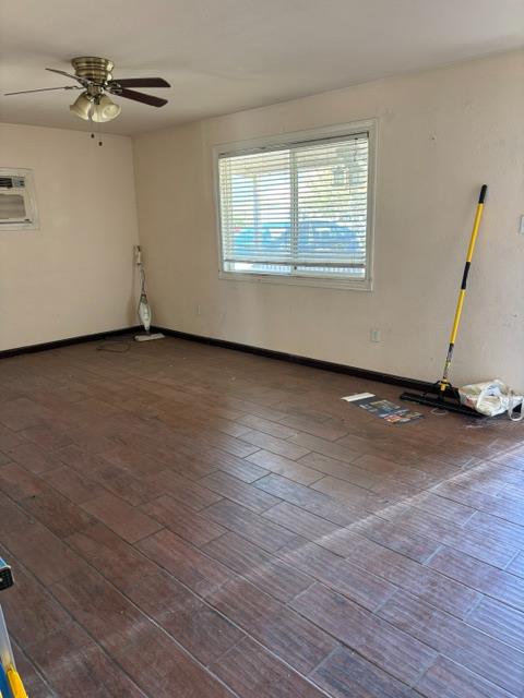 1237 Center Ln, Los Banos, CA 93635
