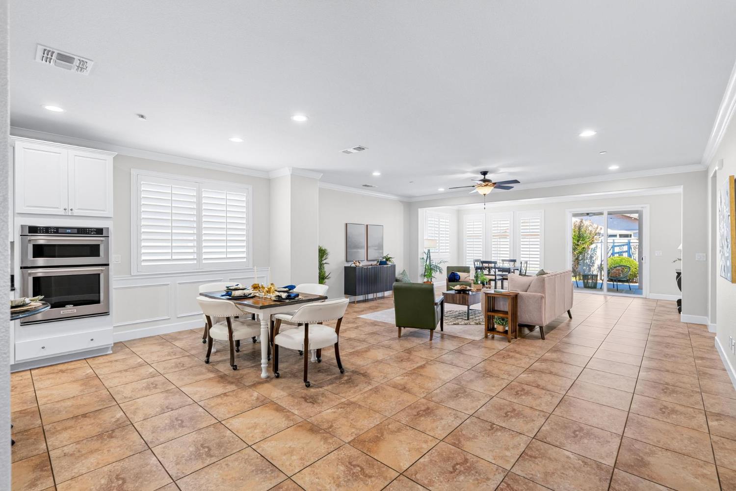 1467 Chestnut Hill, Manteca, CA 95336