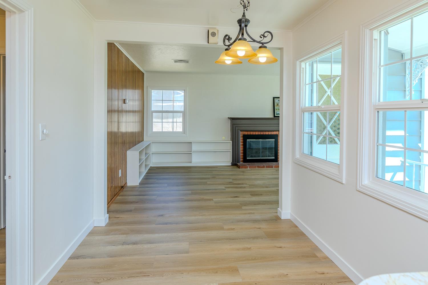 1409 Stockton Ave, Modesto, CA 95358