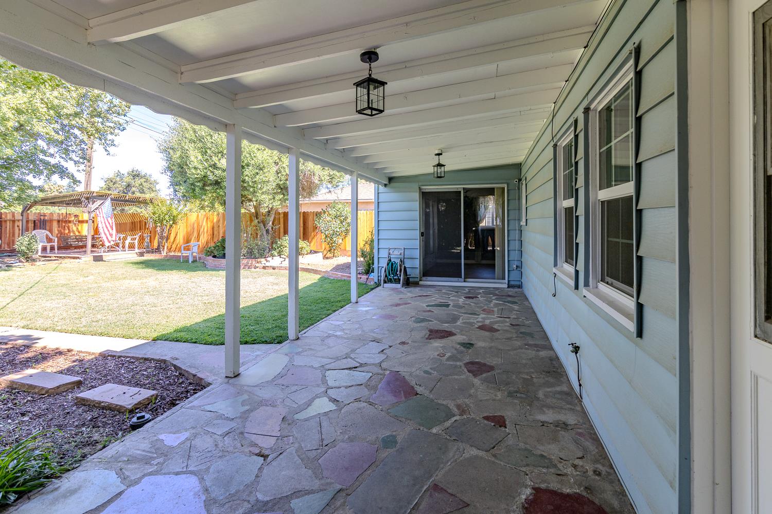 1409 Stockton Ave, Modesto, CA 95358
