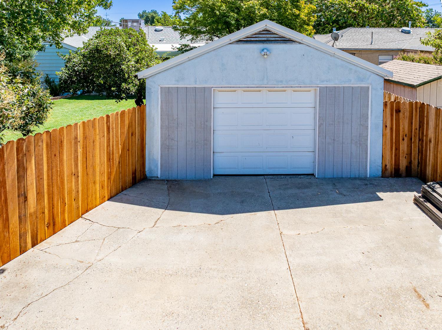 1409 Stockton Ave, Modesto, CA 95358