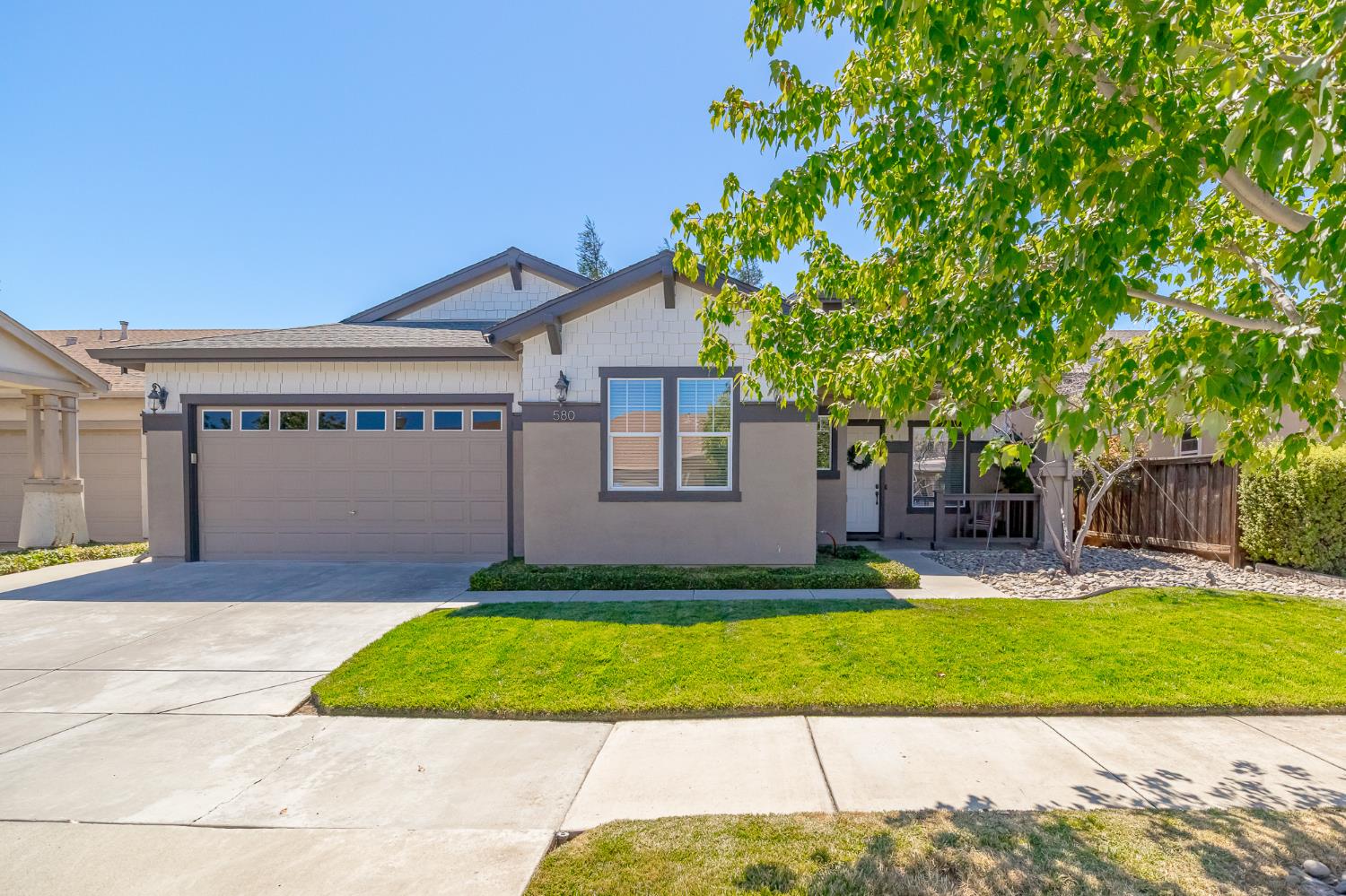 580 Old Bluff Ct, Oakdale, CA 95361