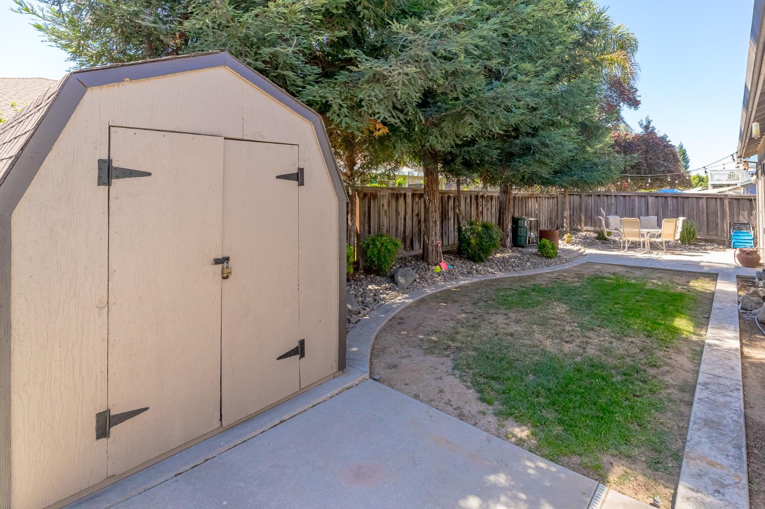 580 Old Bluff Ct, Oakdale, CA 95361