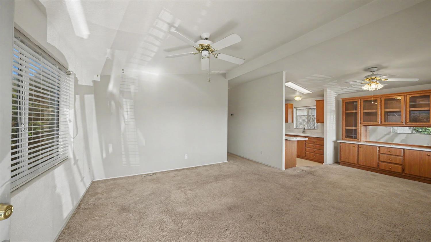 2505 Jackson Ave #131, Escalon, CA 95320