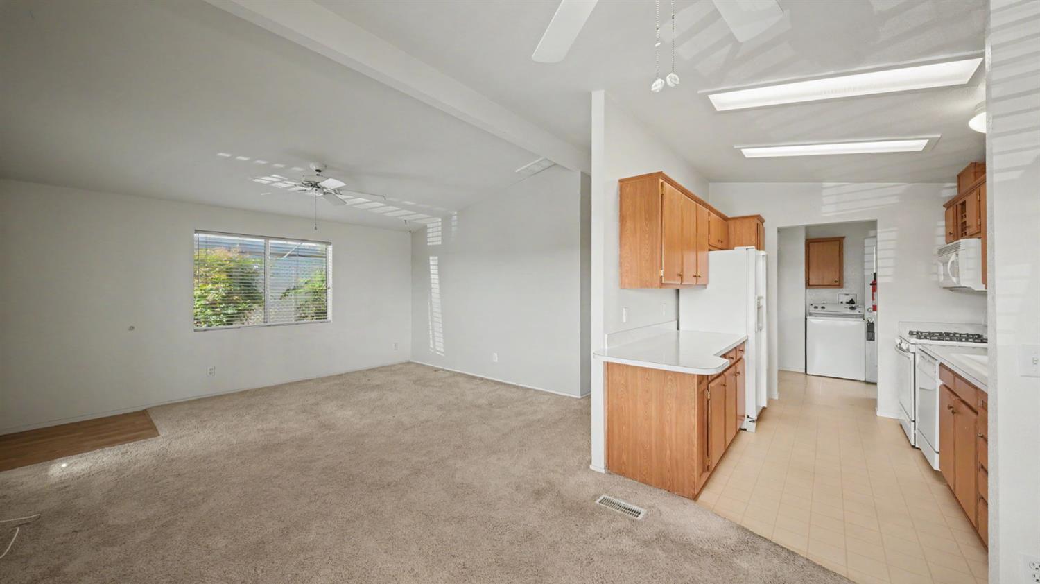 2505 Jackson Ave #131, Escalon, CA 95320