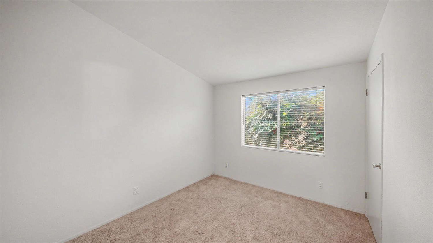 2505 Jackson Ave #131, Escalon, CA 95320