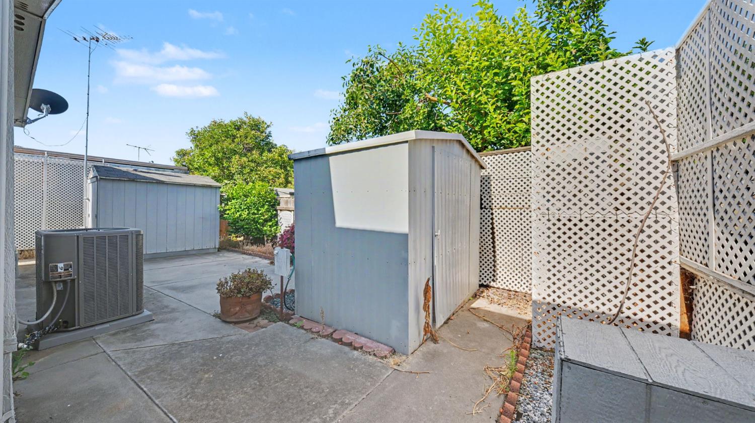 2505 Jackson Ave #131, Escalon, CA 95320