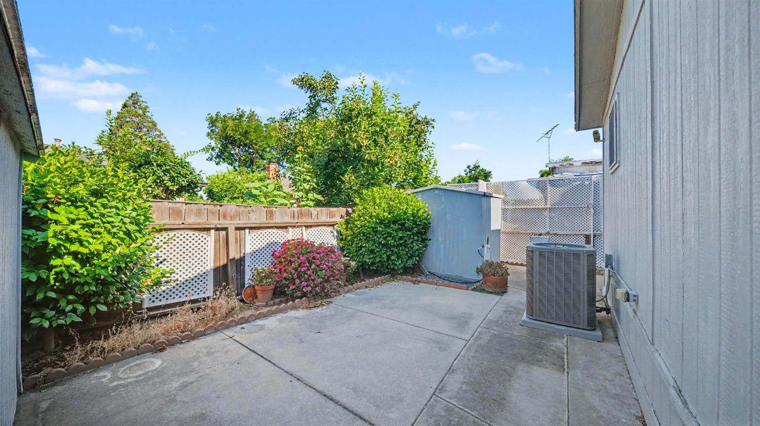 2505 Jackson Ave #131, Escalon, CA 95320