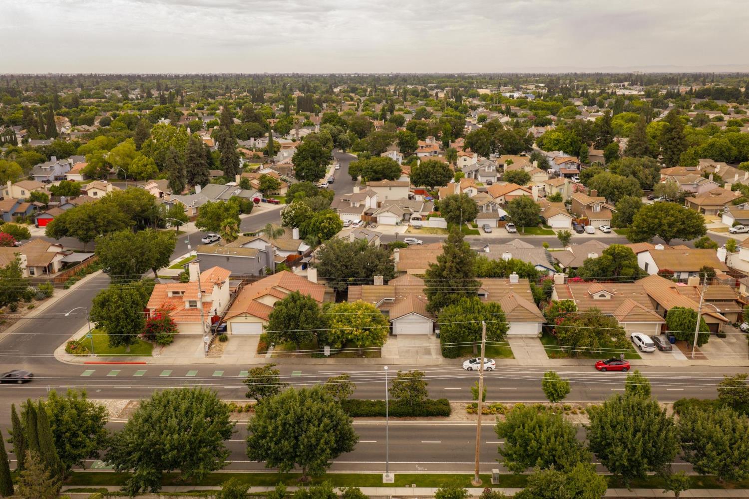 2404 Floyd Ave, Modesto, CA 95355