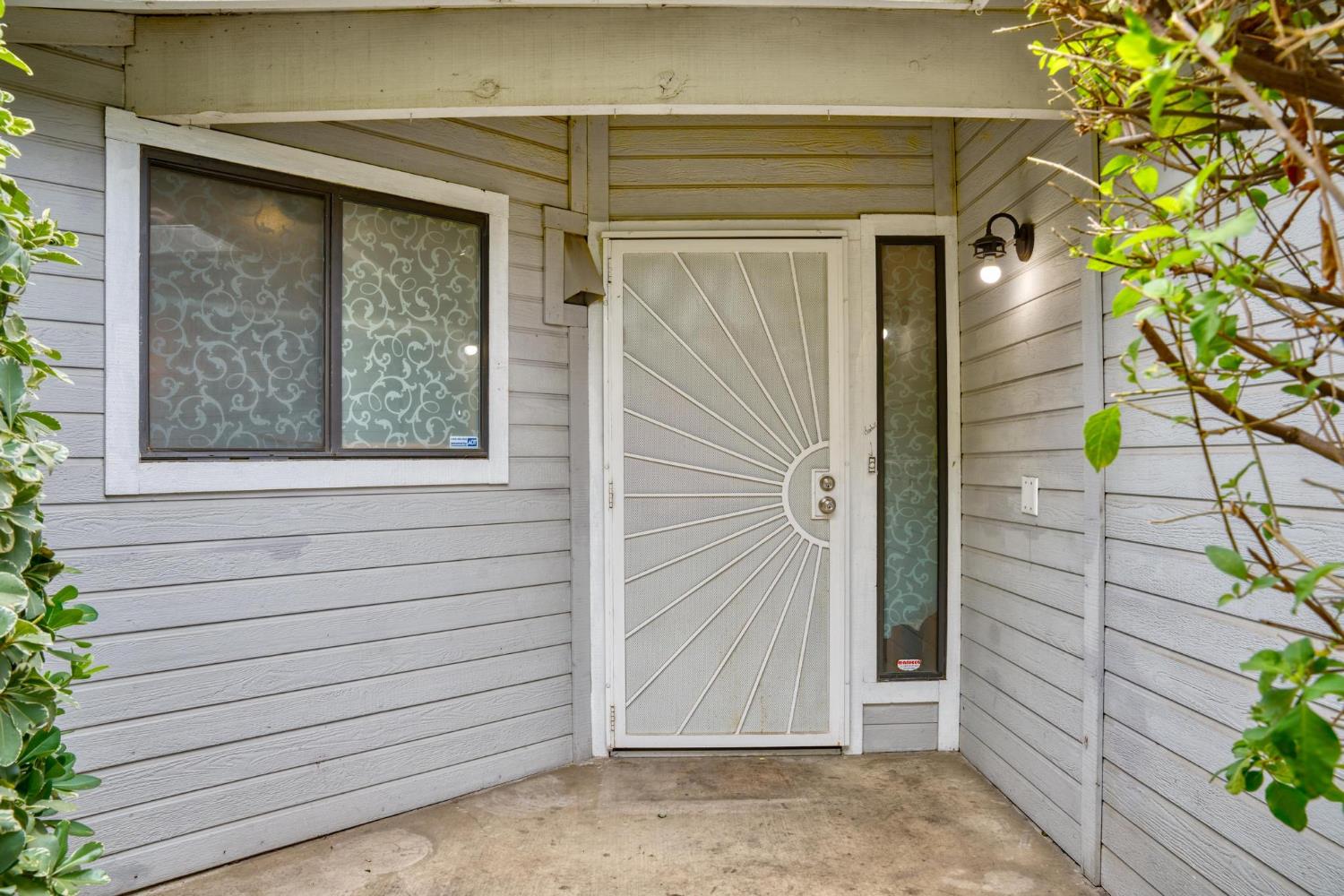 2404 Floyd Ave, Modesto, CA 95355