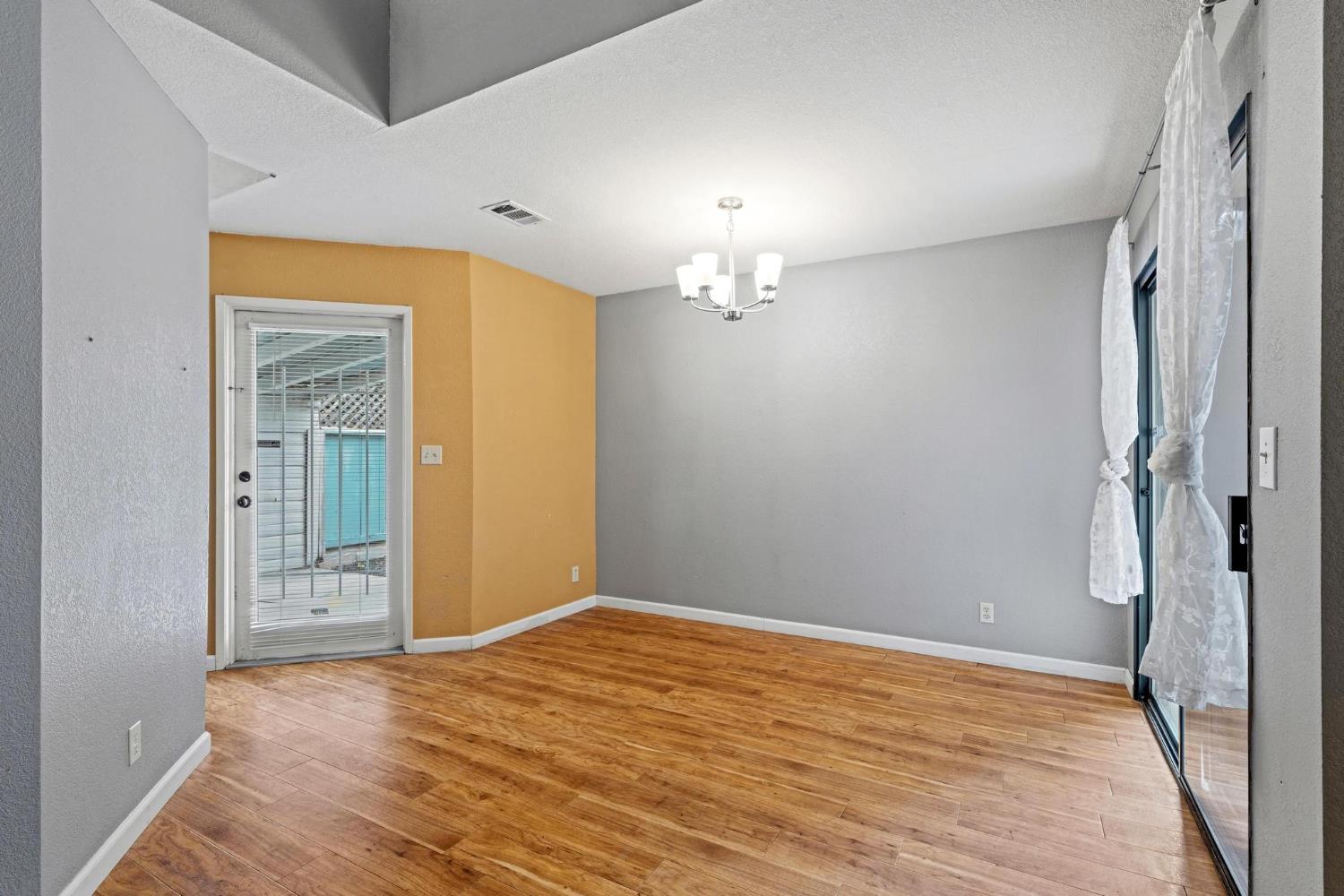 2404 Floyd Ave, Modesto, CA 95355