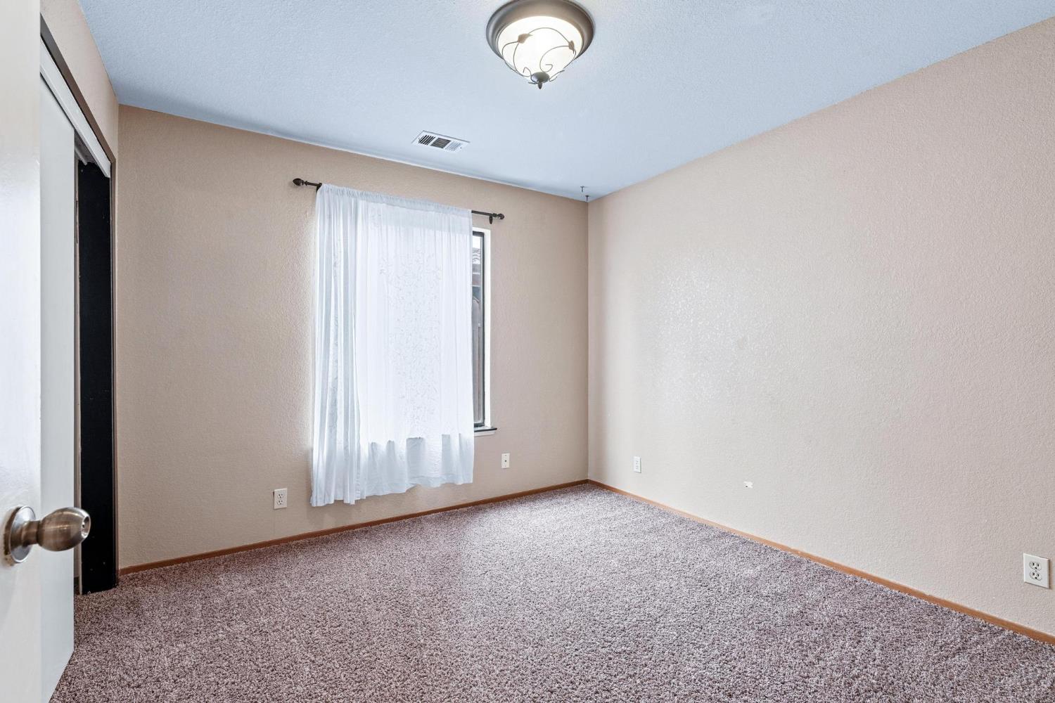 2404 Floyd Ave, Modesto, CA 95355
