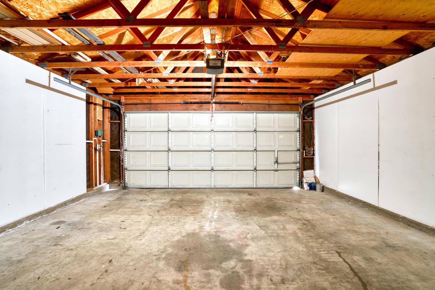 2404 Floyd Ave, Modesto, CA 95355