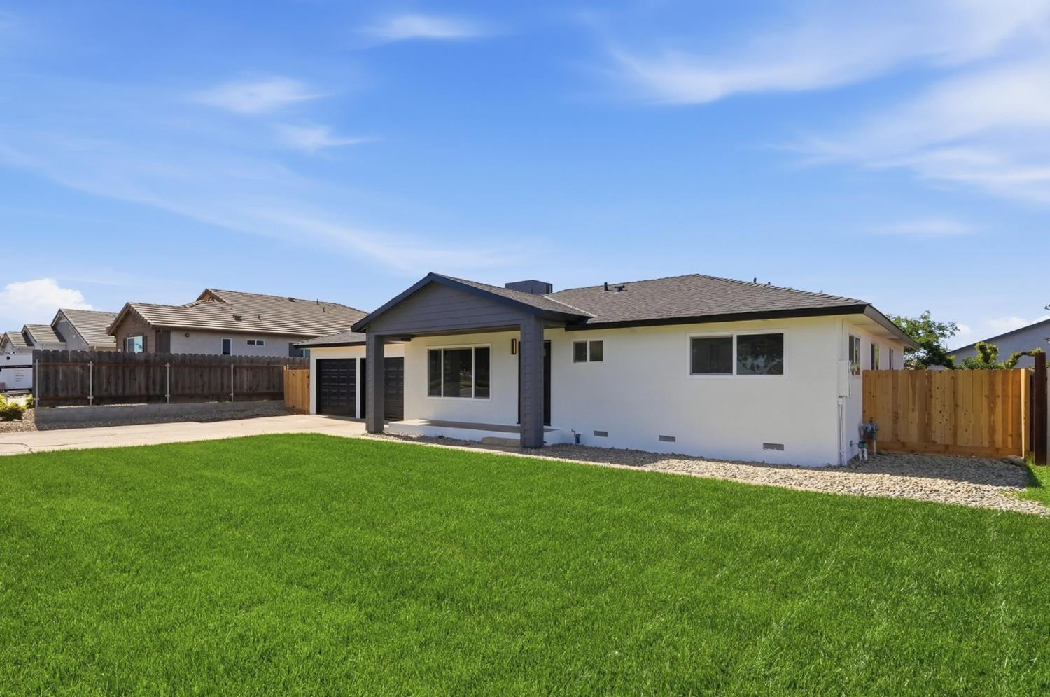 6237 Claus Rd, Riverbank, CA 95367