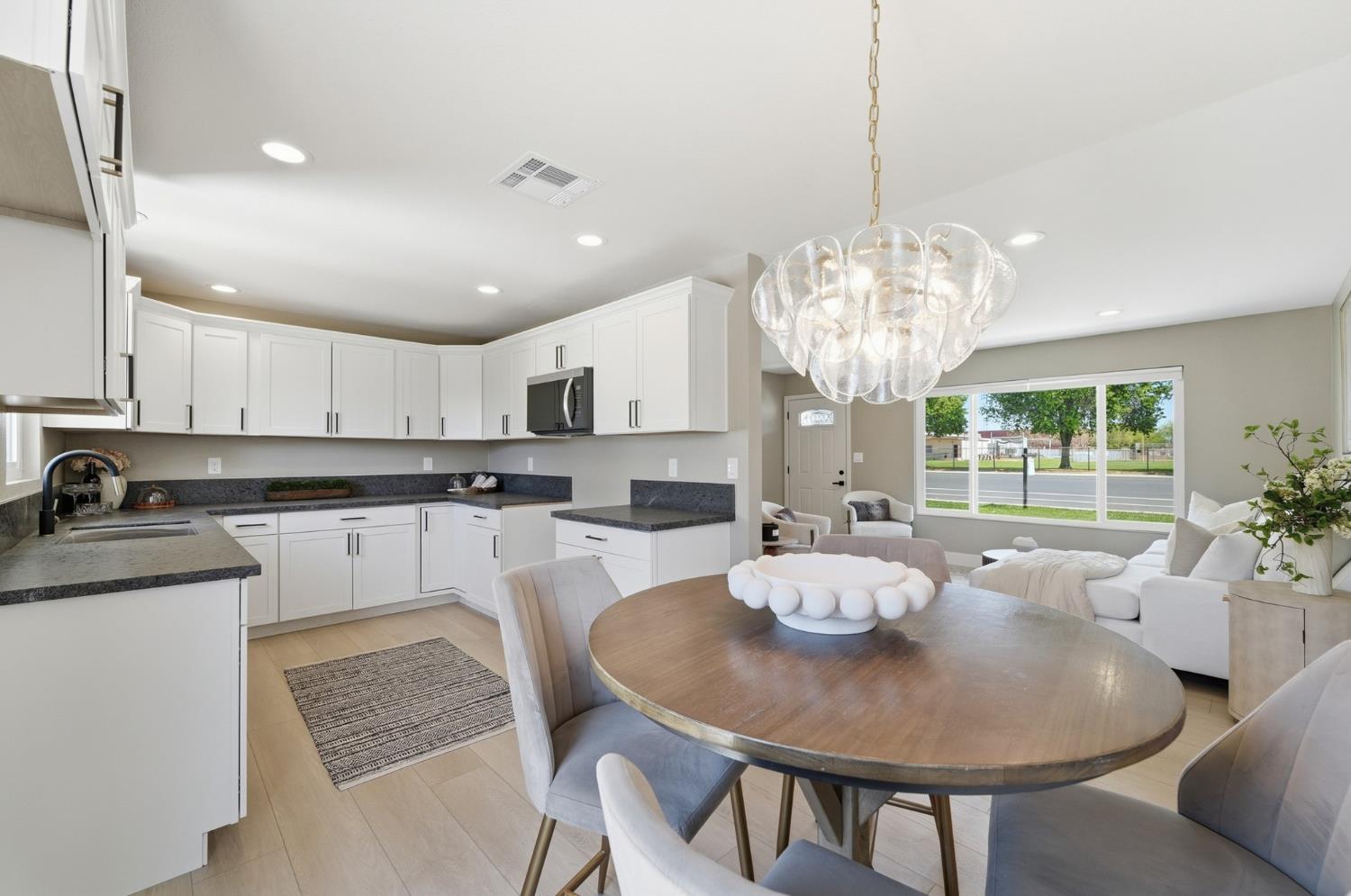 6237 Claus Rd, Riverbank, CA 95367