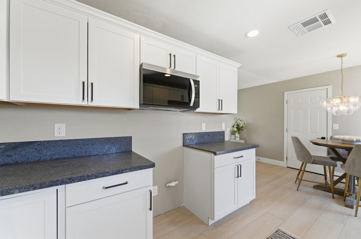 6237 Claus Rd, Riverbank, CA 95367