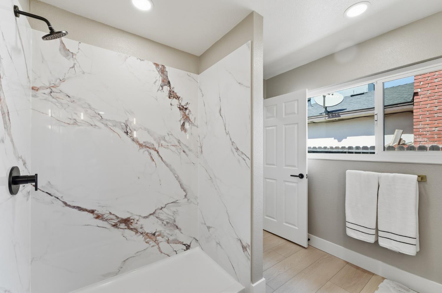 6237 Claus Rd, Riverbank, CA 95367