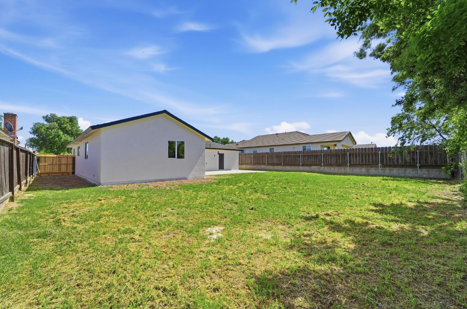 6237 Claus Rd, Riverbank, CA 95367