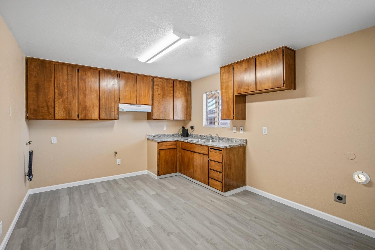 717 Erickson Ave, Modesto, CA 95351