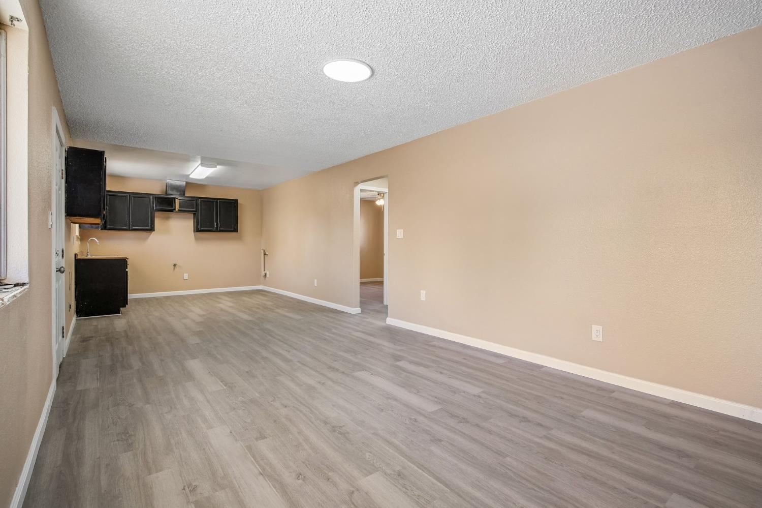 717 Erickson Ave, Modesto, CA 95351
