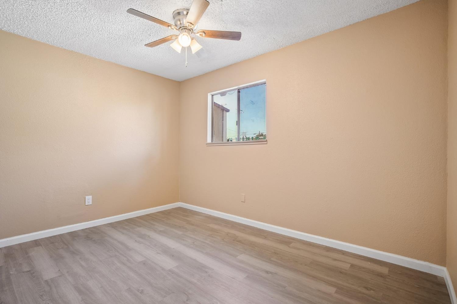 717 Erickson Ave, Modesto, CA 95351