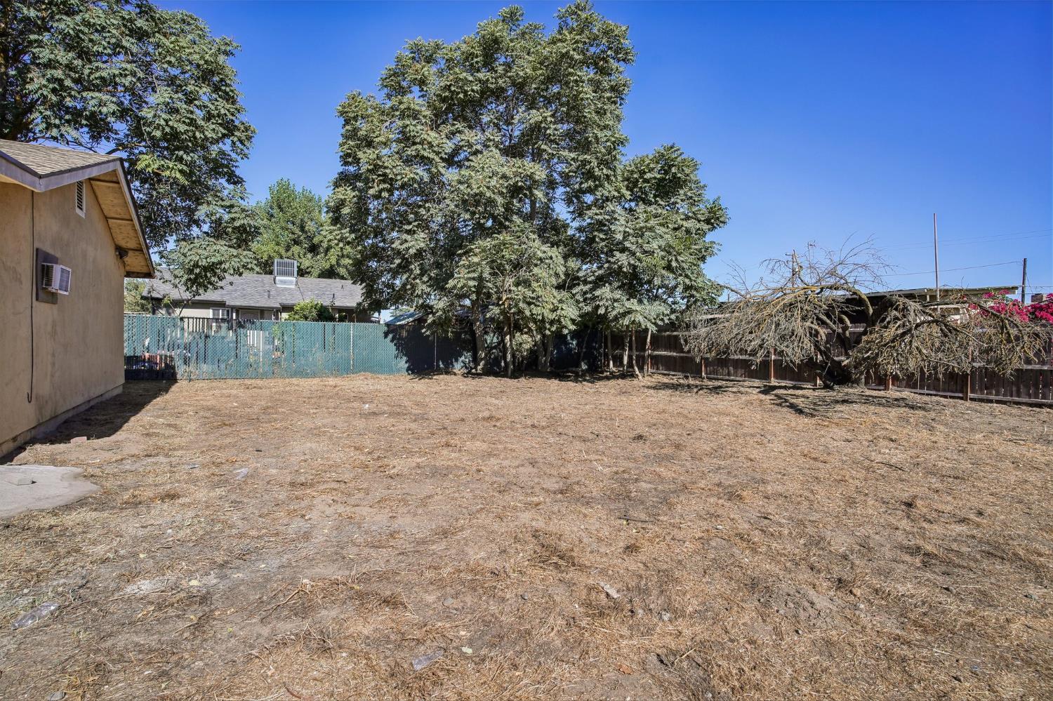 717 Erickson Ave, Modesto, CA 95351