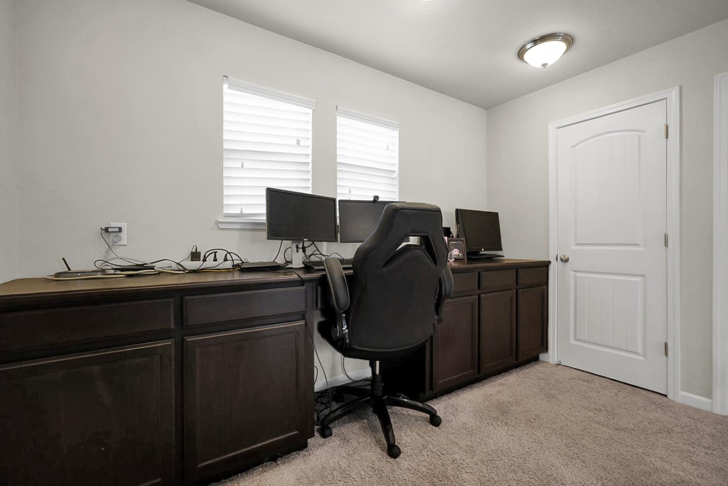 1433 Rosy Dawn Ln, Manteca, CA 95337