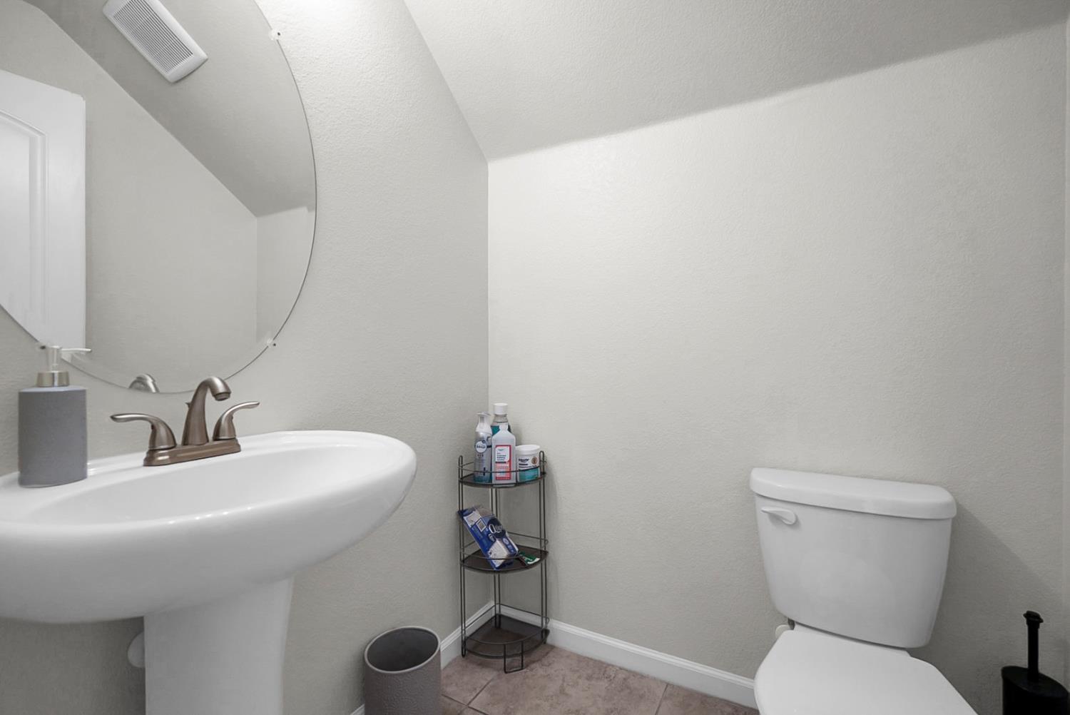 1433 Rosy Dawn Ln, Manteca, CA 95337