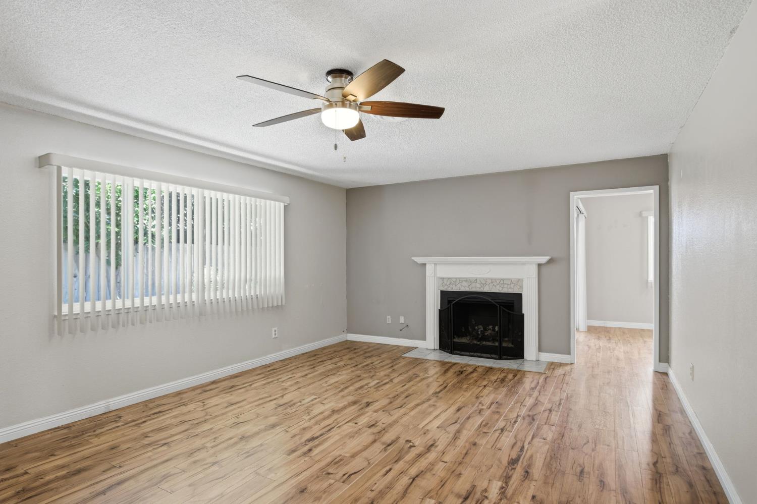 933 Guava Dr, Modesto, CA 95356