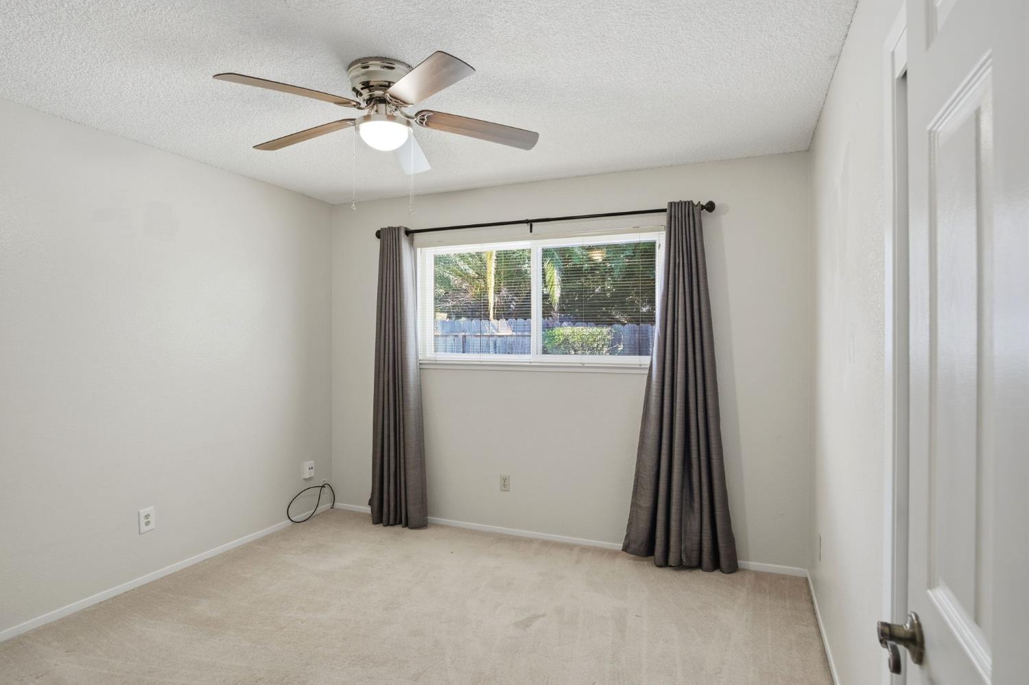 933 Guava Dr, Modesto, CA 95356