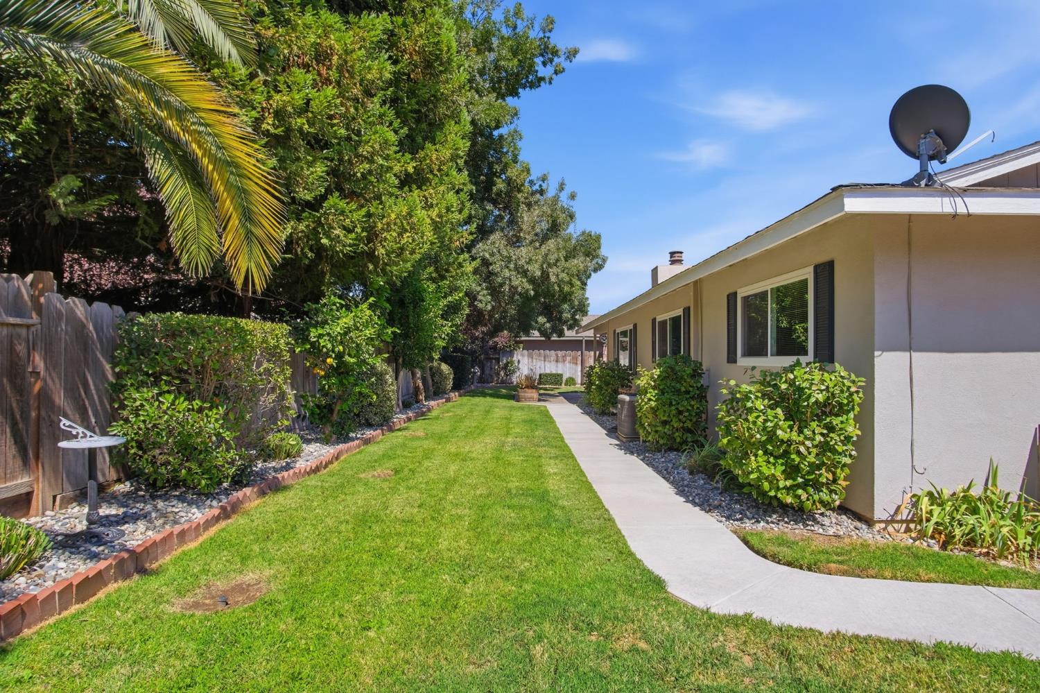 933 Guava Dr, Modesto, CA 95356