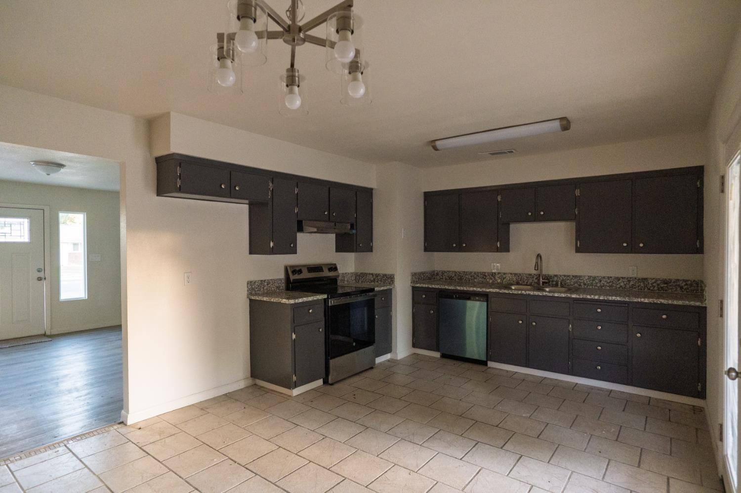3257 Juneau Ct, Merced, CA 95348