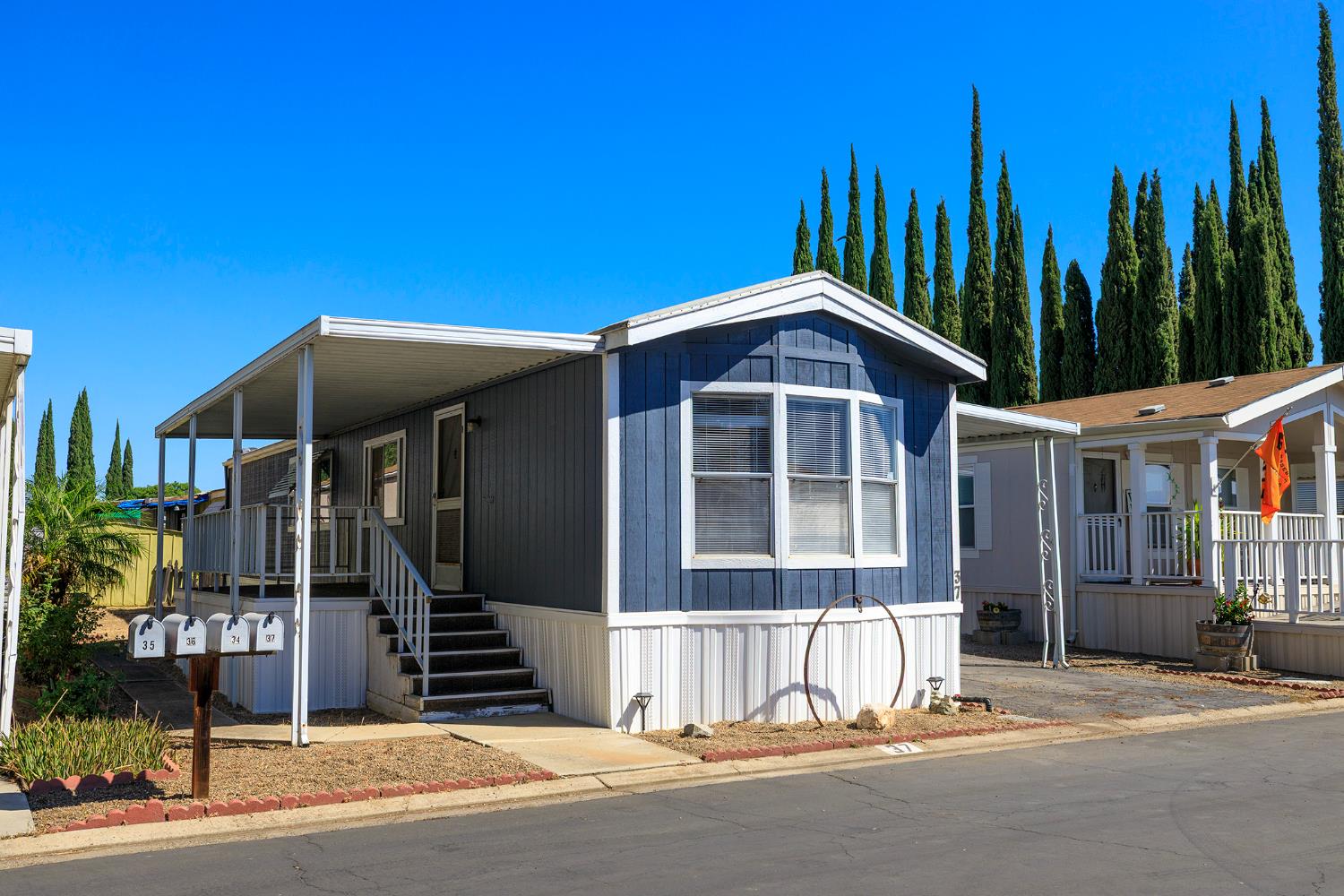 250 E Las Palmas Avenue #37, Patterson, CA 95363