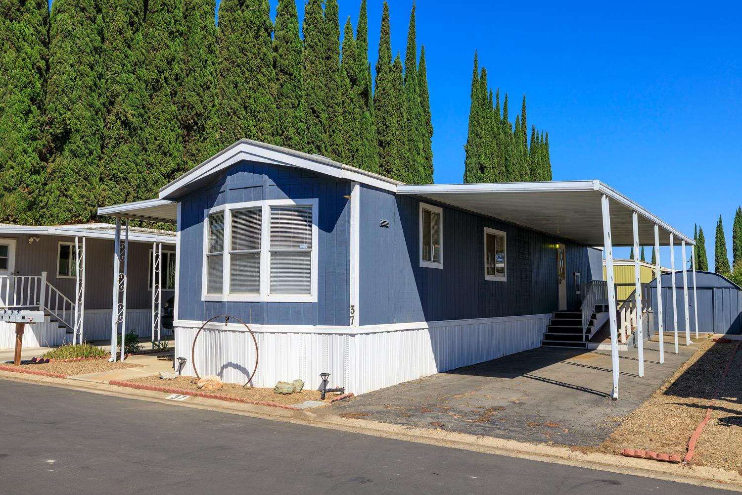 250 E Las Palmas Avenue #37, Patterson, CA 95363