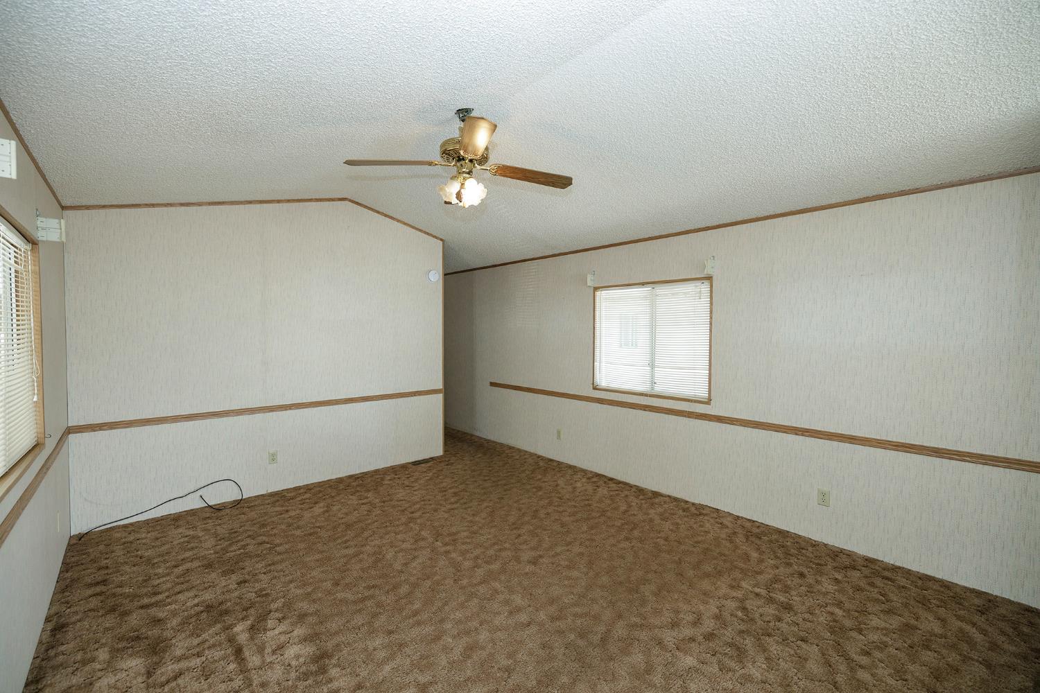 250 E Las Palmas Avenue #37, Patterson, CA 95363