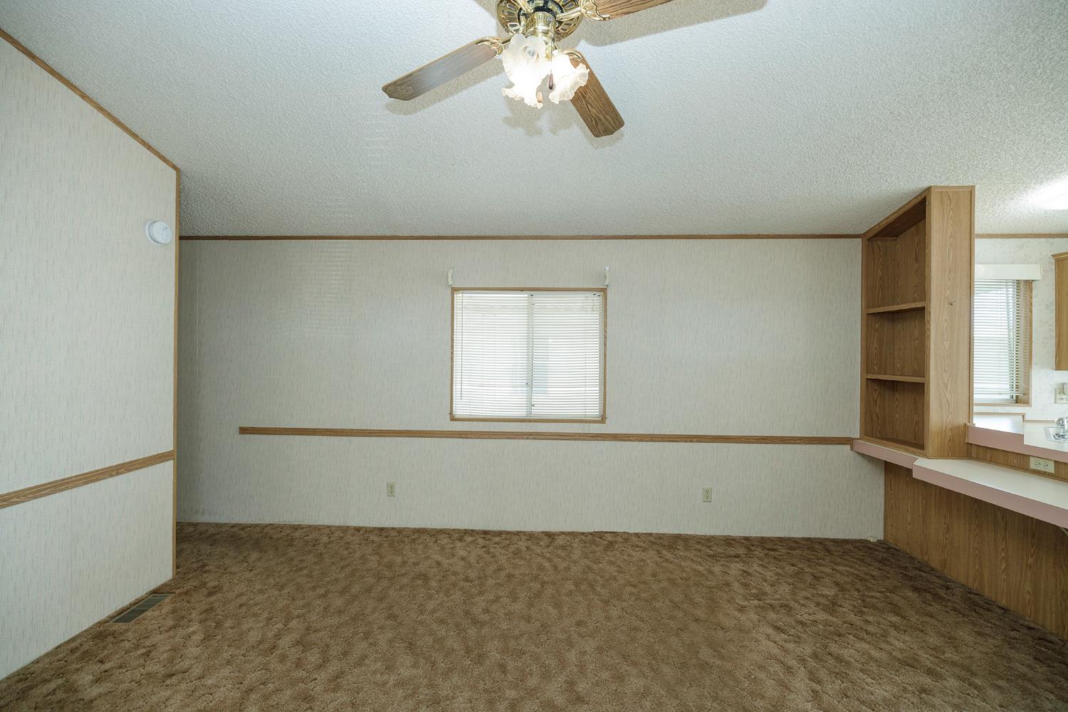 250 E Las Palmas Avenue #37, Patterson, CA 95363