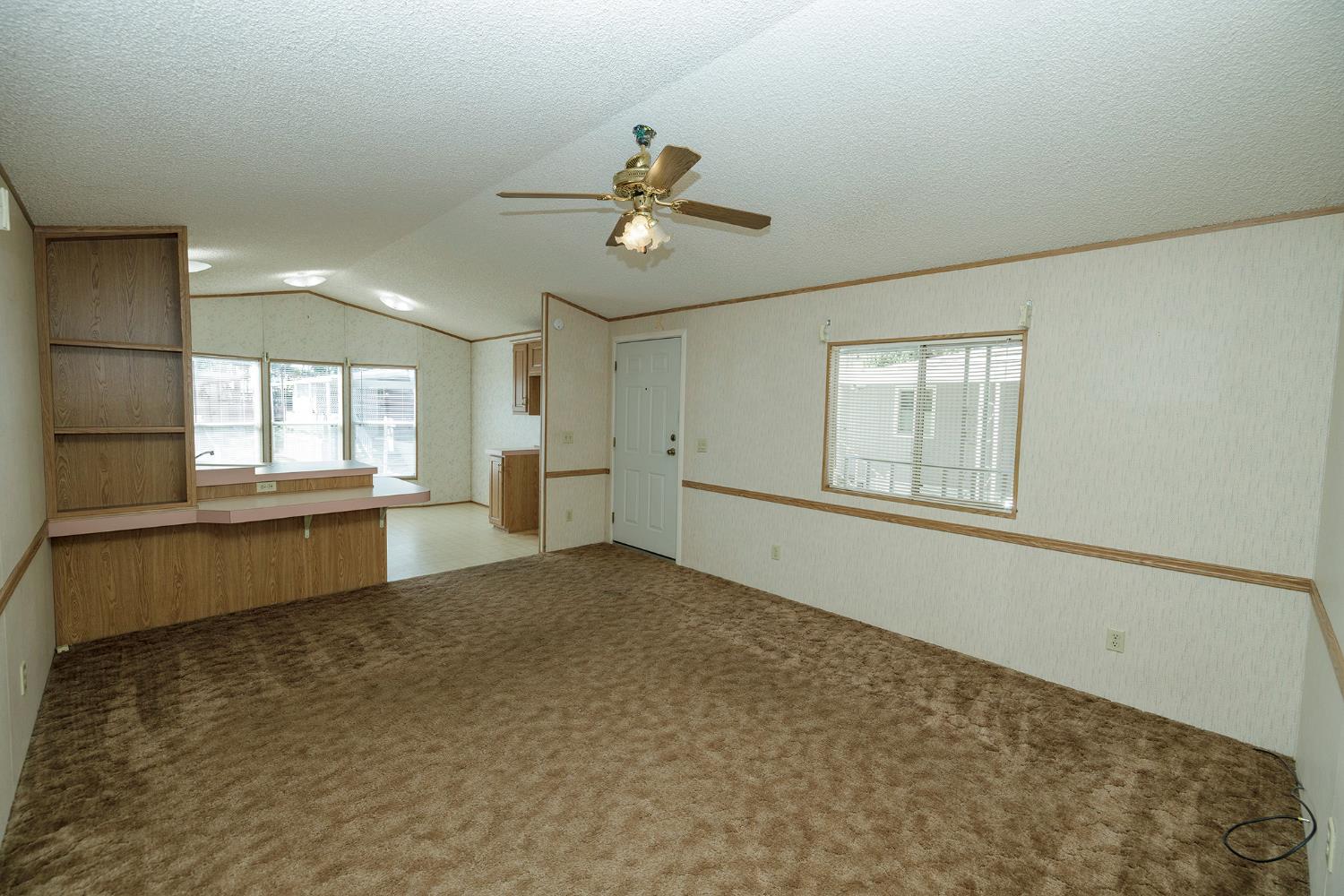 250 E Las Palmas Avenue #37, Patterson, CA 95363