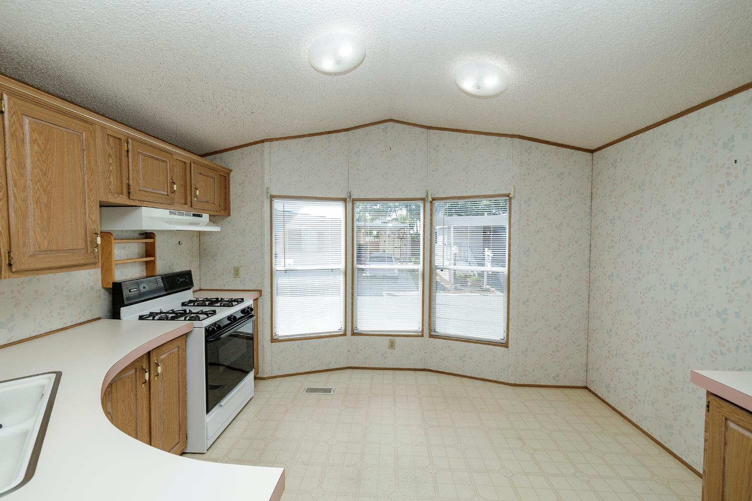 250 E Las Palmas Avenue #37, Patterson, CA 95363