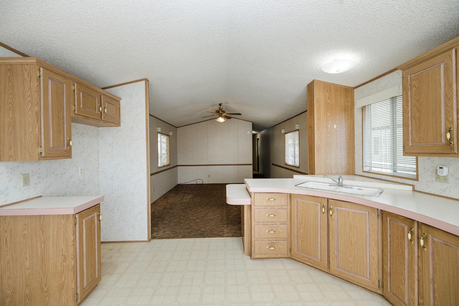 250 E Las Palmas Avenue #37, Patterson, CA 95363