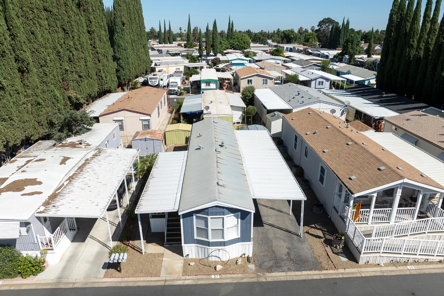 250 E Las Palmas Avenue #37, Patterson, CA 95363