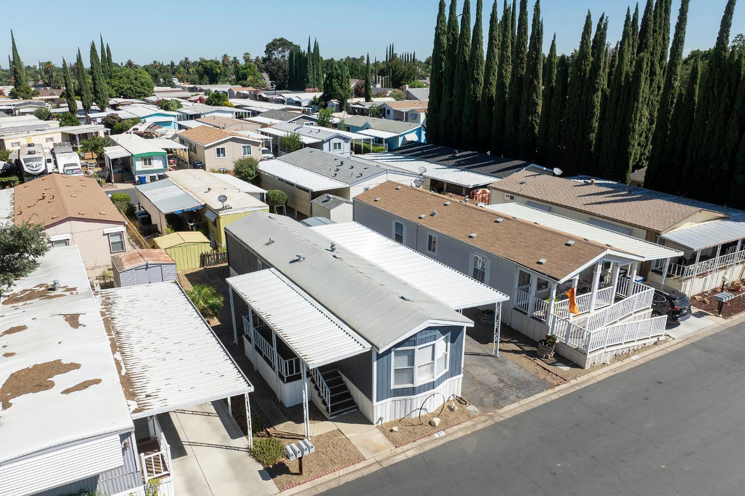250 E Las Palmas Avenue #37, Patterson, CA 95363
