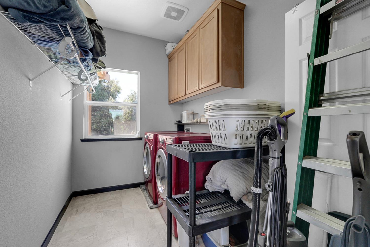 1767 Silver Ridge Way, Oakdale, CA 95361