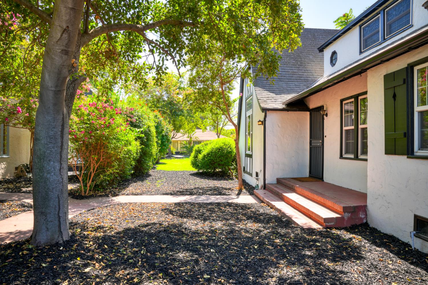 205 Maynell Ave, Modesto, CA 95354