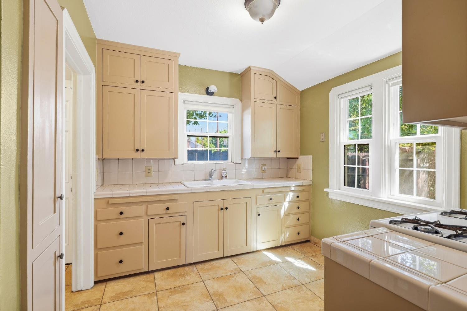 205 Maynell Ave, Modesto, CA 95354